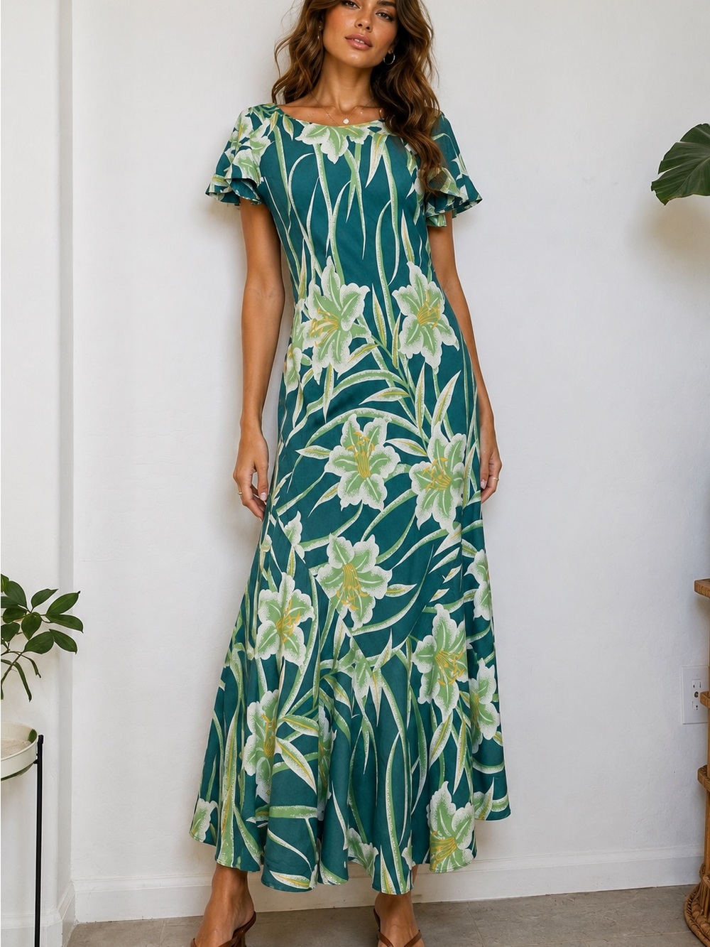 Vintage Pan Hana Hawaii Tropical Lily Rayon Maxi Dress | Flutter Sleeve | Size M